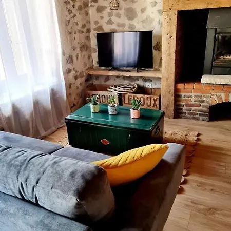 Holiday home Au Coin Des Amis *