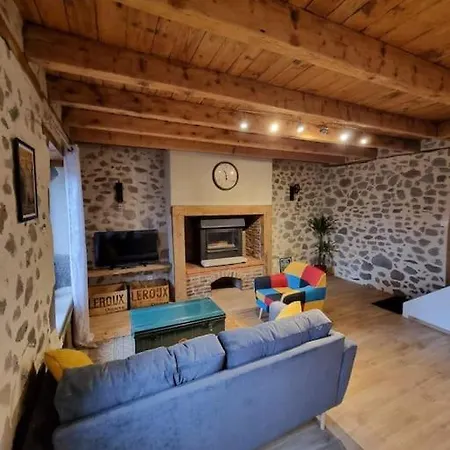 Au Coin Des Amis Holiday home