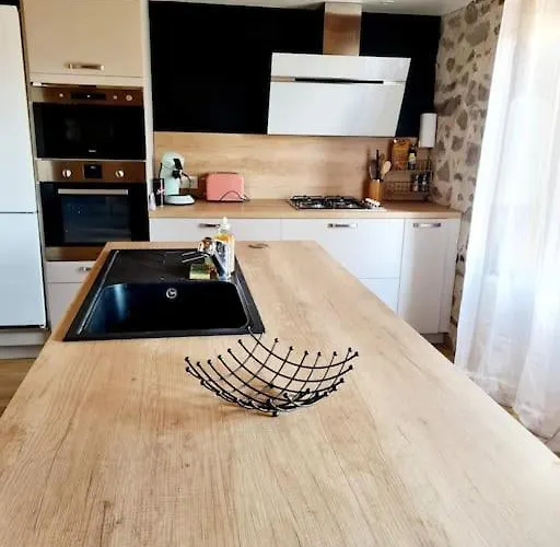 Au Coin Des Amis Holiday home *